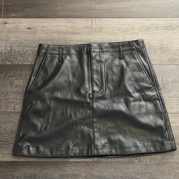 GAP Dresses & Skirts - GAP Black Faux Leather Mini Skirt